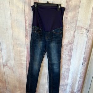 Stylish Maternity jeans